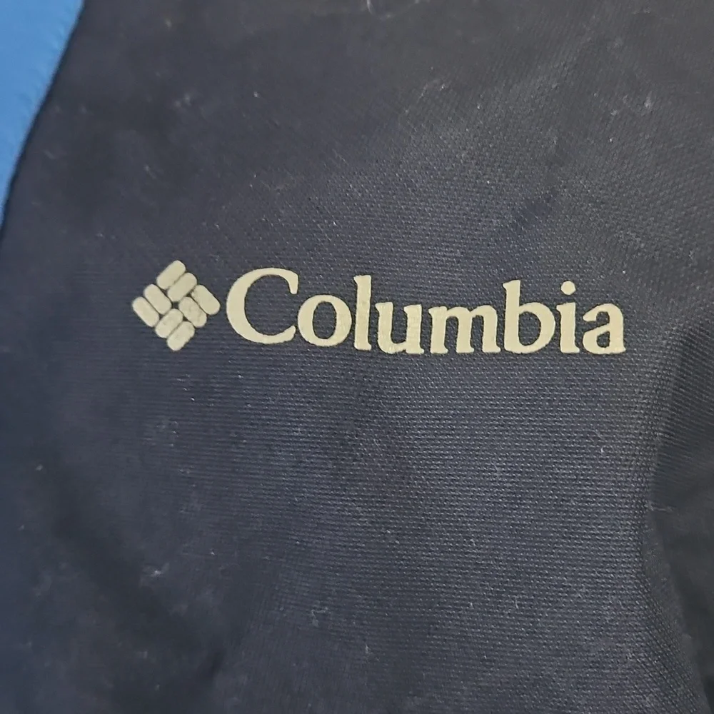 Columbia Blue and White Jacket‎ M 10/12